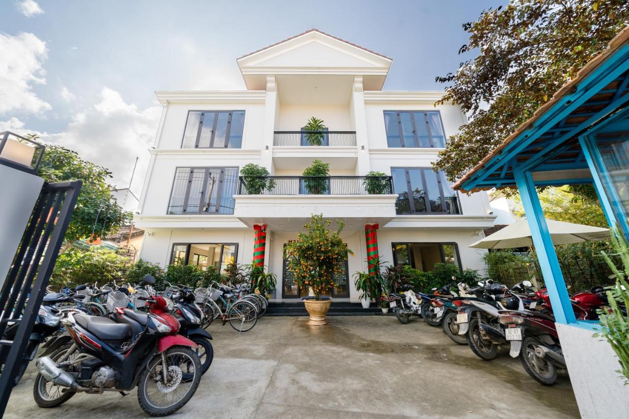 Bed Station Hostel & Pool Bar Hoi An " Former Sunflower" Екстер'єр фото