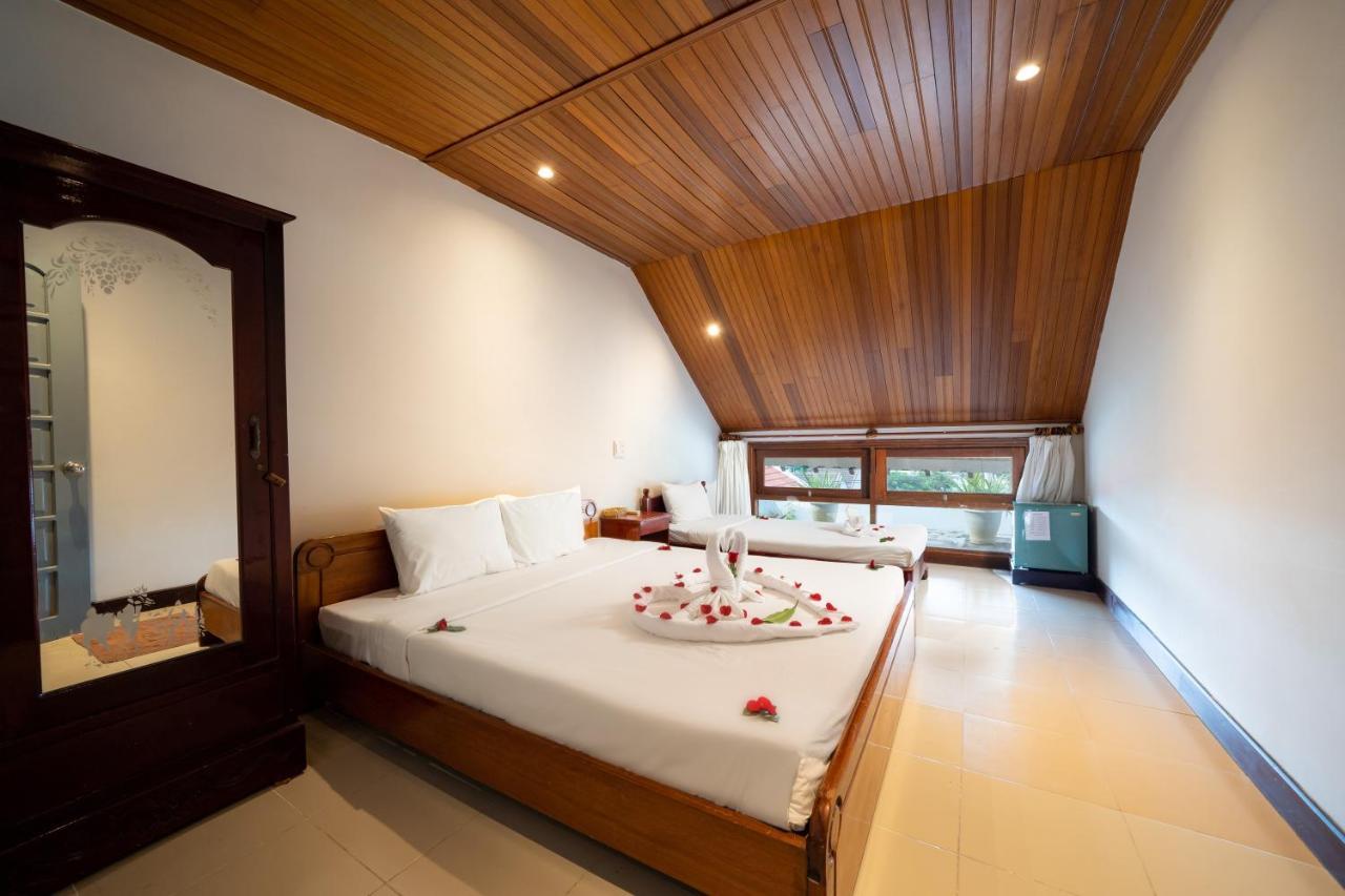 Bed Station Hostel & Pool Bar Hoi An " Former Sunflower" Екстер'єр фото