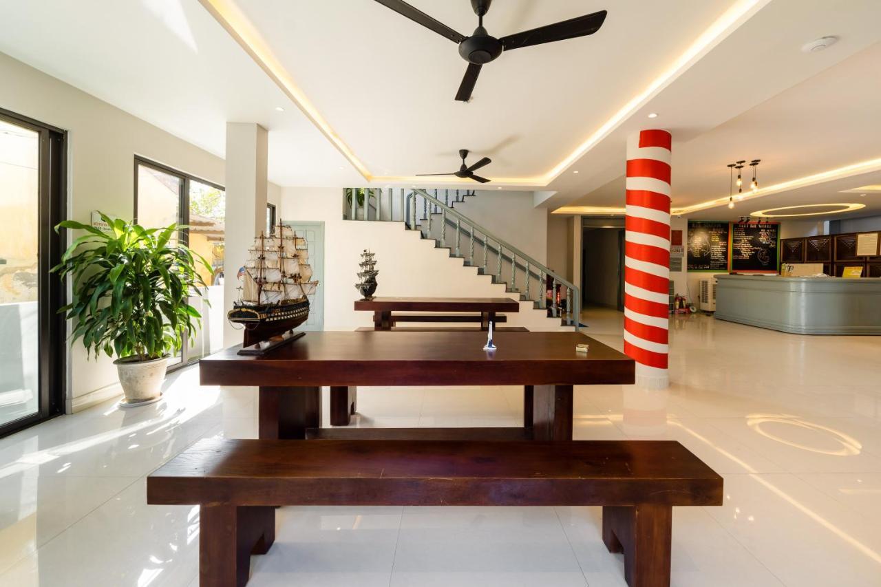Bed Station Hostel & Pool Bar Hoi An " Former Sunflower" Екстер'єр фото